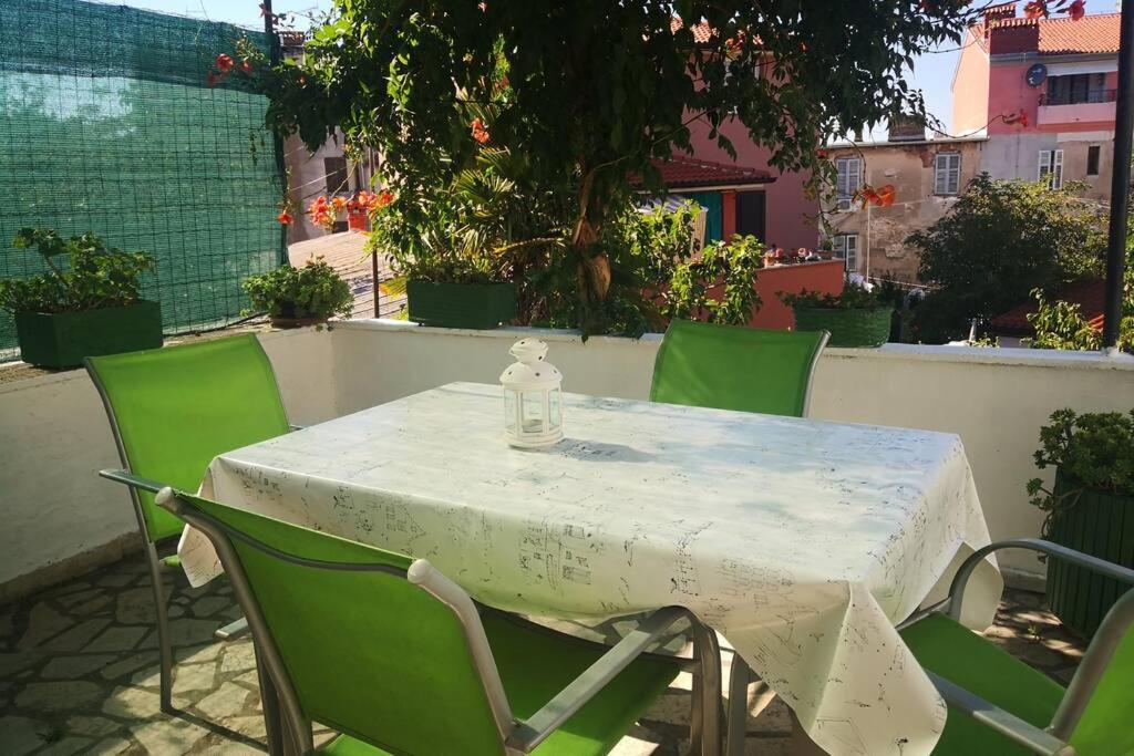 Апартаменти Casa Di Nonna Pina, Kuca U Blizini Arene Пула Екстер'єр фото